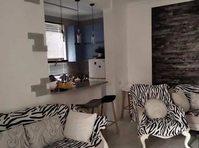 Appartement à 2 Chambres à Coucher